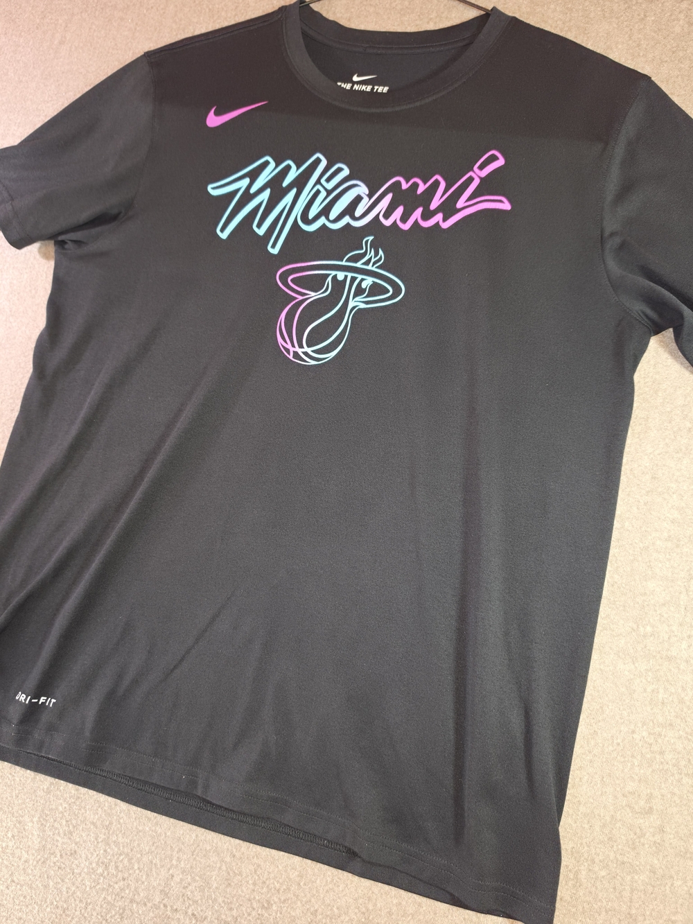 Nike Miami Heat Black, Teal & Pink | Dri-Fit | Moisture Wicking | Mens Large
